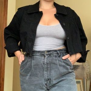 Cropped black jacket